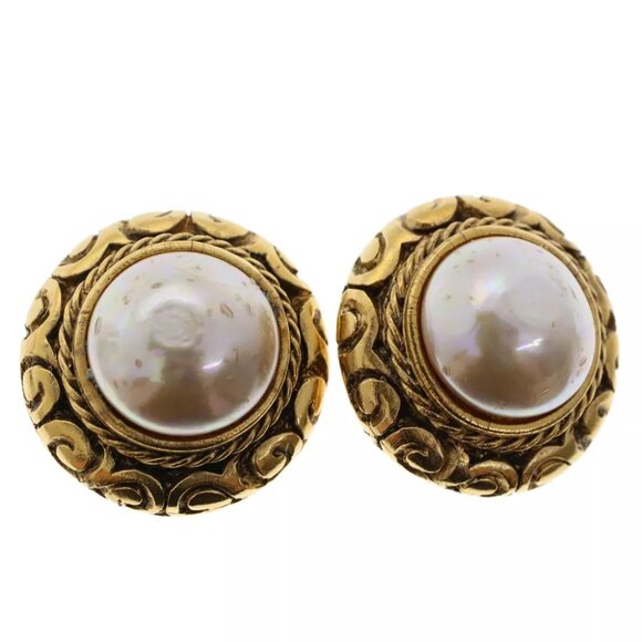 CHANEL Earring Gold Tone CC Auth - Picture 1 of 7